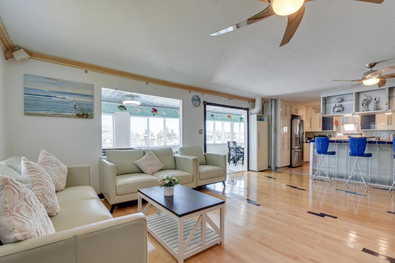 Waterfront Galveston Bay Retreat - 4 Mi To Beach! Buitenkant foto