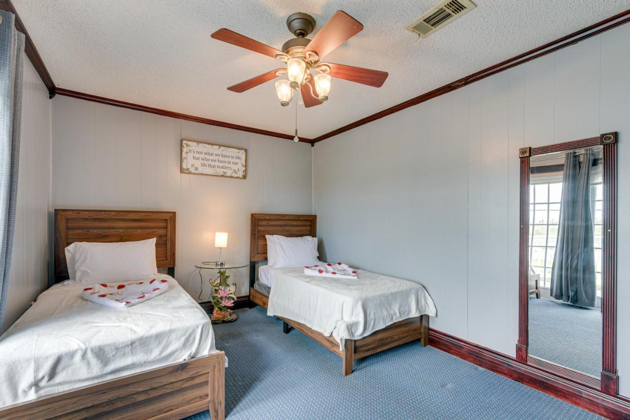 Waterfront Galveston Bay Retreat - 4 Mi To Beach! Buitenkant foto